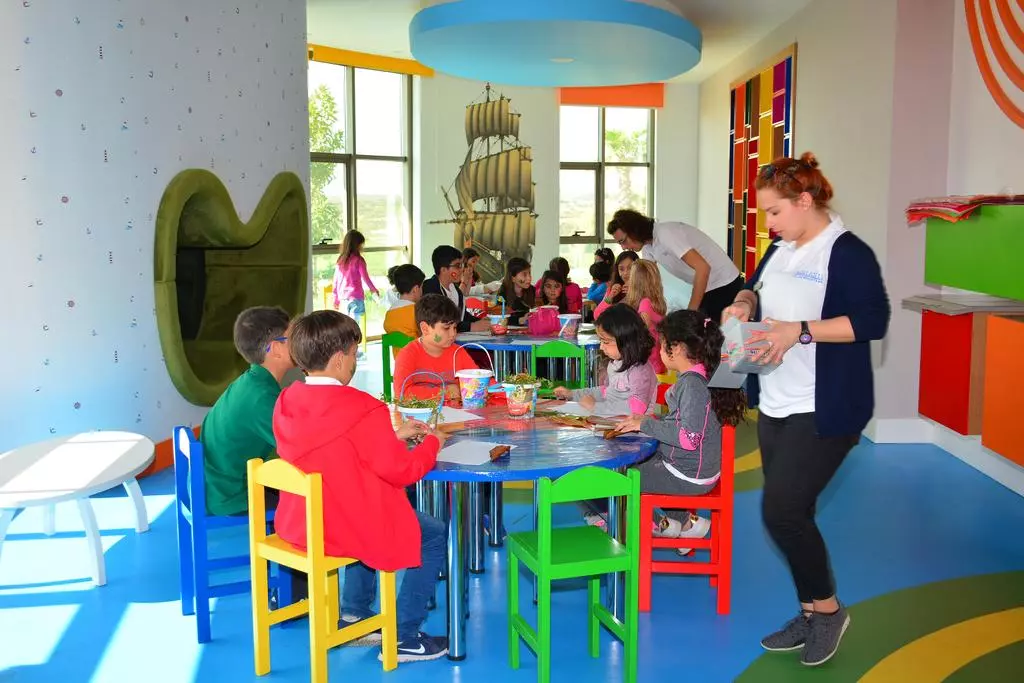 هتل آکوآسیس دلوکس دیدیم